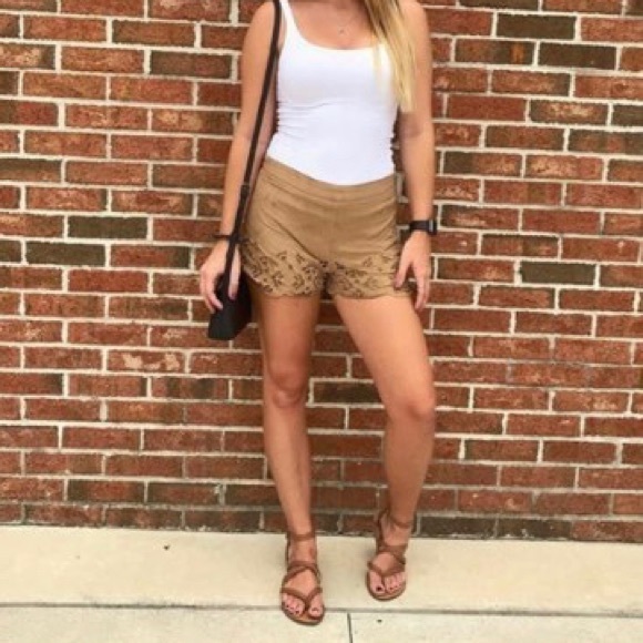 suede beige shorts - Picture 2 of 2